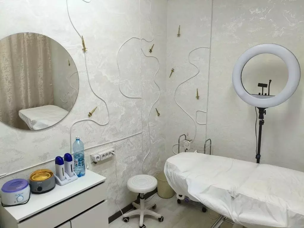 Офис в Омская область, Омск Тарская ул., 25 (8 м) - Фото 1