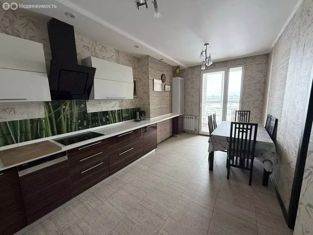 2-комнатная квартира: Омск, бульвар Архитекторов, 2 (69.4 м) - Фото 2