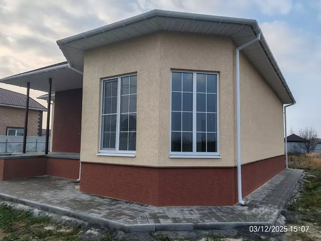 Дом в Белгородская область, Белгород Юго-Западный-2.2 мкр,  (100 м) - Фото 1