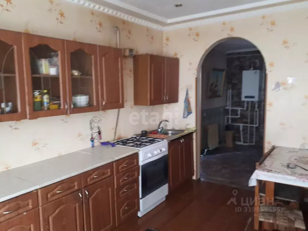 Дом в Саратовская область, Балашов ул. Чапаева, 12 (190 м) - Фото 1