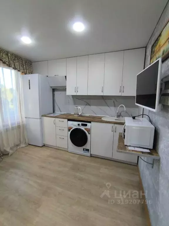Студия Саратовская область, Балаково ул. Набережная Леонова, 25 (33.0 ... - Фото 1