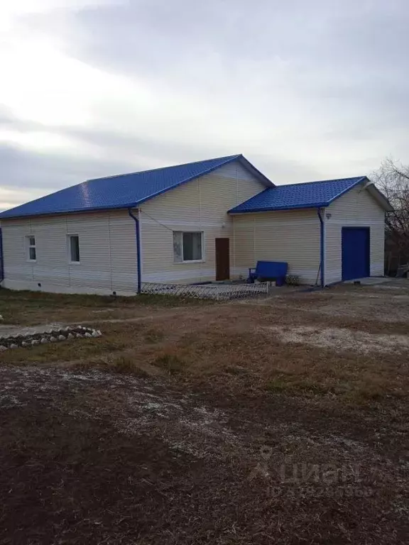 Дом в Красноярский край, Большемуртинский район, Еловский сельсовет, ... - Фото 1