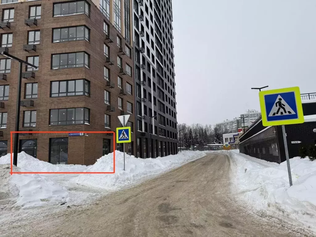 Торговая площадь в Калужская область, Обнинск ул. Долгининская, 10 (50 ... - Фото 2