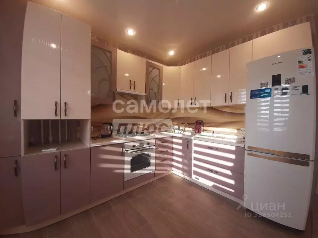 2-к кв. Владимирская область, Александров ул. Жулева, 2к2 (56.4 м) - Фото 1