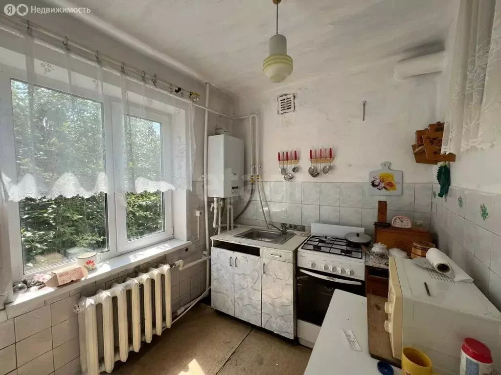 3-комнатная квартира: село Ульяновка, Лесная улица, 3 (62.9 м) - Фото 1