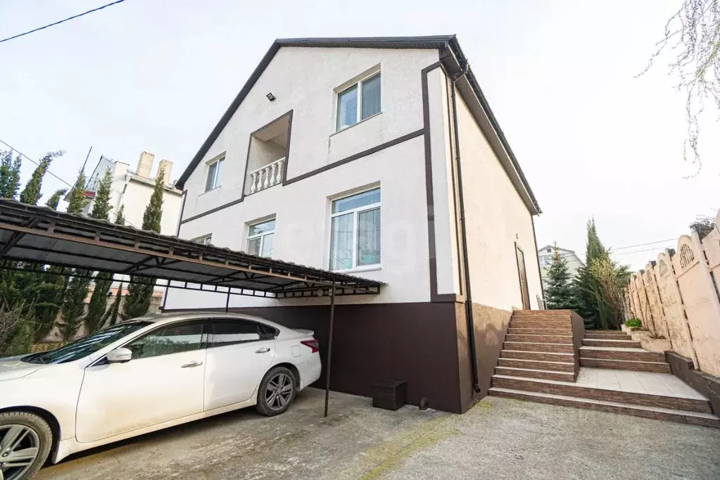 Дом в Севастополь 5-й километр мкр, ул. Археологическая, 12 (200 м) - Фото 0