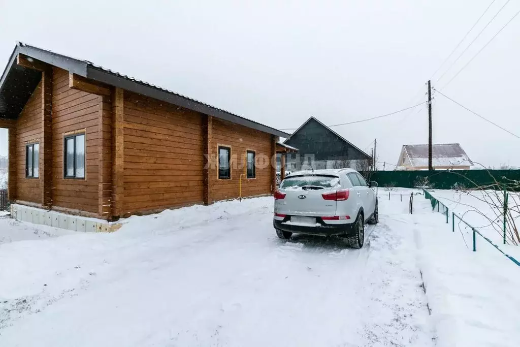 Дом в Новосибирская область, Новосибирский район, с. Верх-Тула ... - Фото 1