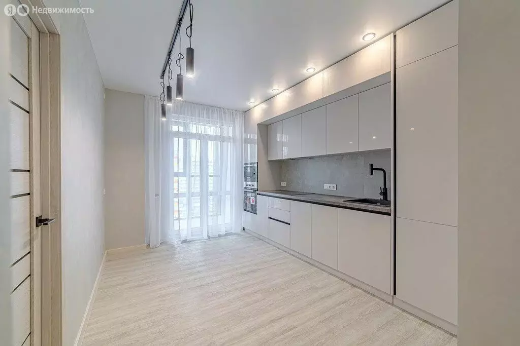 2-комнатная квартира: село Засечное, Прибрежный бульвар, 5 (50.6 м) - Фото 1