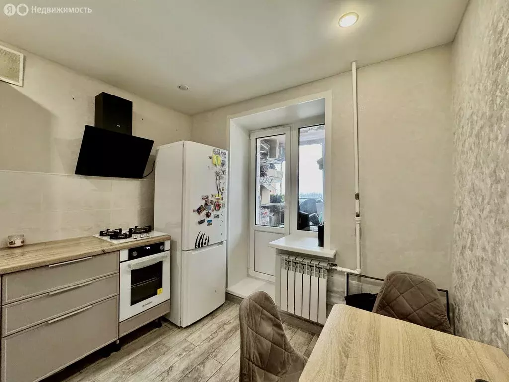 1-комнатная квартира: Казань, улица Восстания, 121А (37 м) - Фото 2