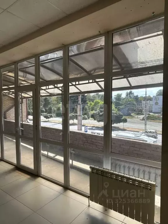 Торговая площадь в Северная Осетия, Владикавказ просп. Коста, 252 ... - Фото 2