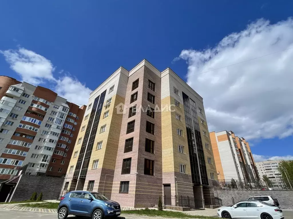 2-к кв. Смоленская область, Смоленск просп. Гагарина, 47Г (70.0 м) - Фото 0