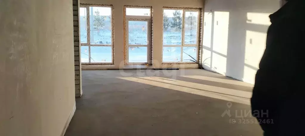 Дом в Саратовская область, с. Усть-Курдюм, 1-й мкр  (180 м) - Фото 1