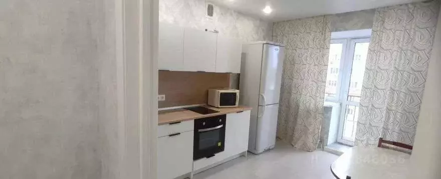 1-к кв. Тюменская область, Тюмень ул. Клары Цеткин, 61к6 (38.0 м) - Фото 1