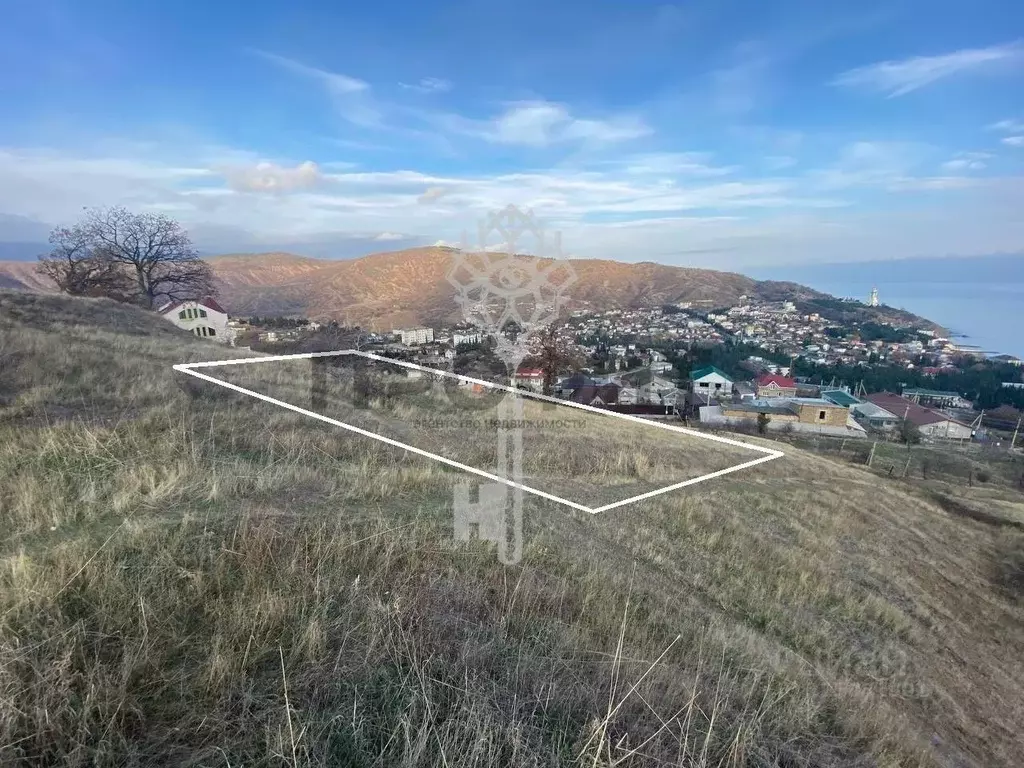 Участок в Крым, Алушта муниципальный округ, с. Малореченское ул. ... - Фото 0