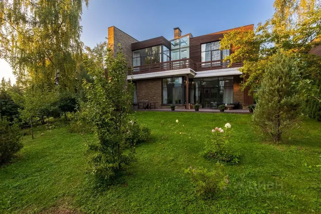 Дом в Московская область, Красногорск Резиденция Рублево кп,  (450 м) - Фото 1