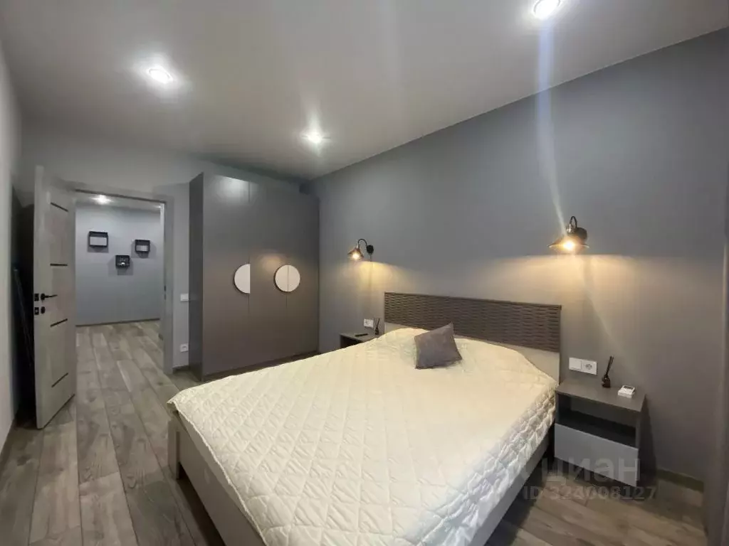 2-к кв. Кировская область, Киров Октябрьский просп., 117 (60.0 м) - Фото 1