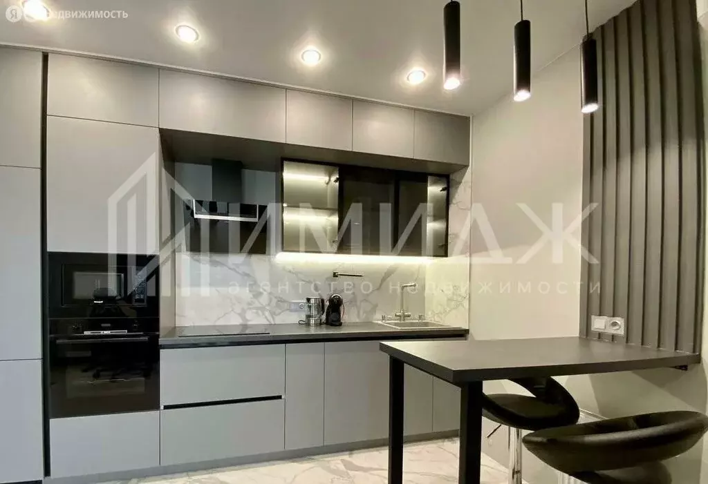 2-комнатная квартира: Сочи, Курортный проспект, 105А (80 м) - Фото 1