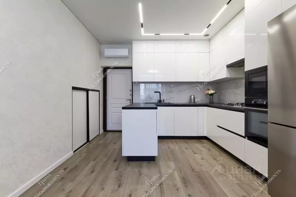 Таунхаус в Краснодарский край, Сочи Адлер жилрайон, ул. Троицкая, ... - Фото 2