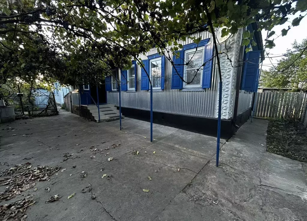 Дом в Краснодарский край, Лабинск Владимирская ул., 54 (51 м) - Фото 2