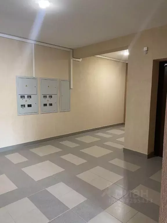 1-к кв. Новгородская область, Великий Новгород аллея Веряжское ... - Фото 0