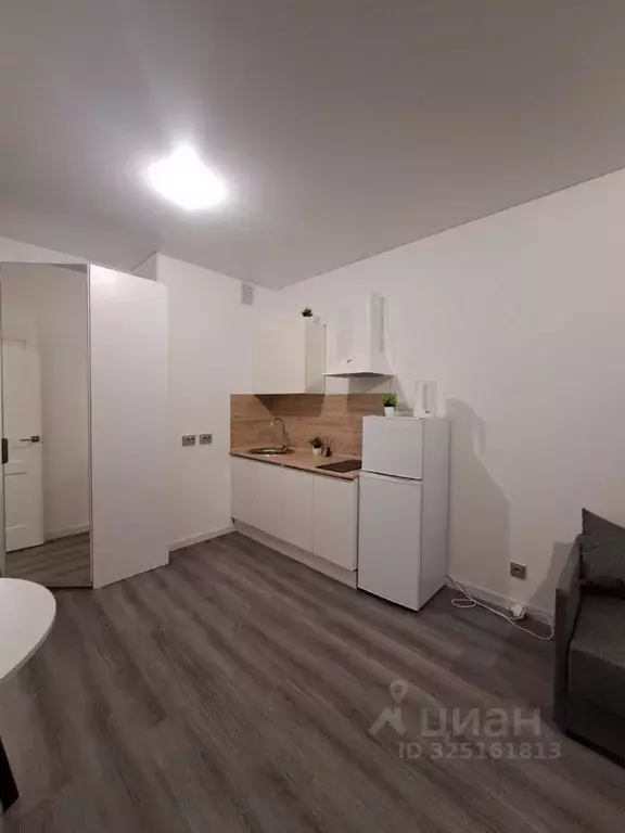 Студия Санкт-Петербург ул. Ультрамариновая, 5 (25.0 м) - Фото 2