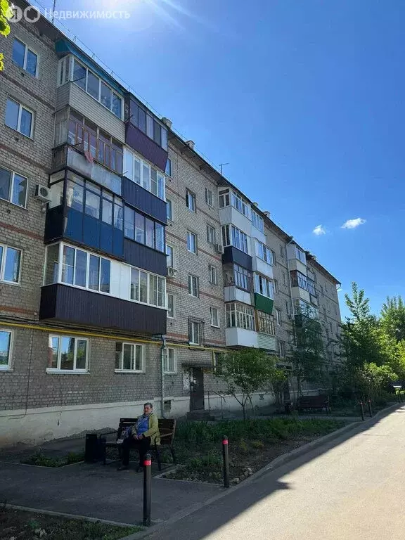3-комнатная квартира: Казань, улица Космонавтов, 24 (59 м) - Фото 0