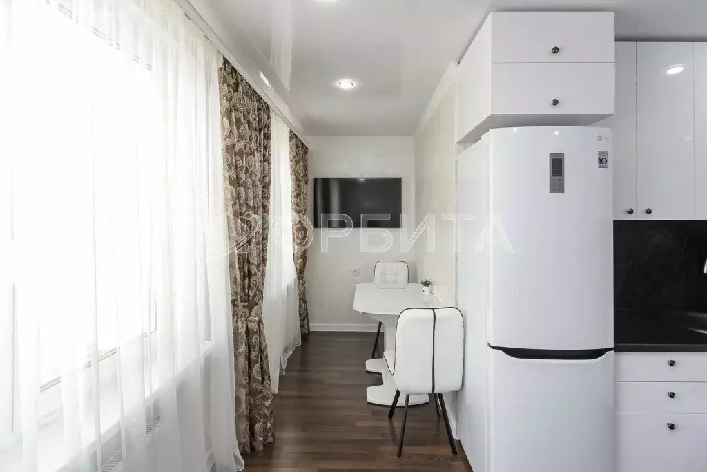 1-комнатная квартира: Тюмень, Стройотрядовская улица, 12 (36.4 м) - Фото 1