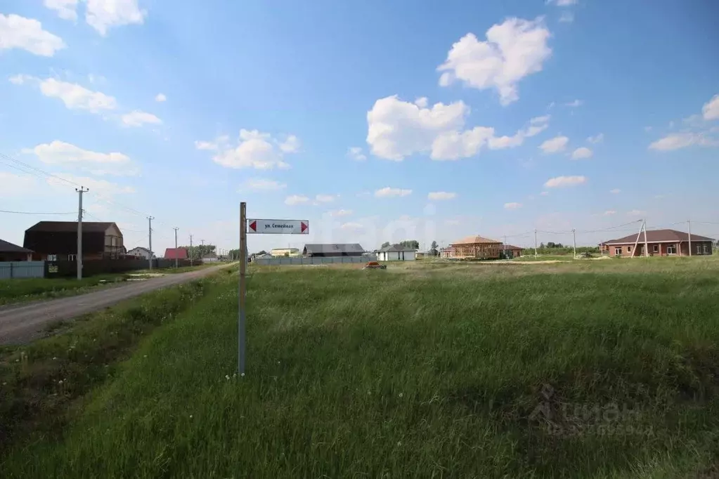 Участок в Тюменская область, Тюменский муниципальный округ, с. Чикча, ... - Фото 1