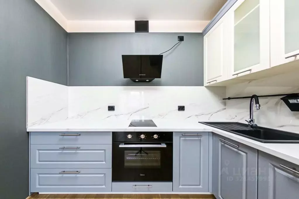 1-к кв. Свердловская область, Екатеринбург ул. Азина, 25 (44.0 м) - Фото 1