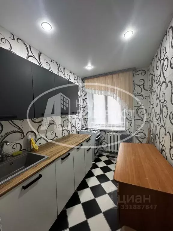 2-к кв. Пермский край, Чусовой Школьная ул., 28 (54.4 м) - Фото 1