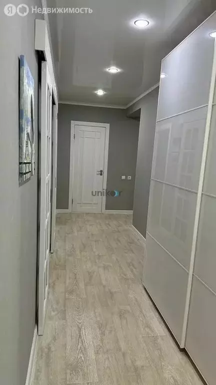 3-комнатная квартира: Октябрьский, 34-й микрорайон, 17Б (80.3 м) - Фото 1