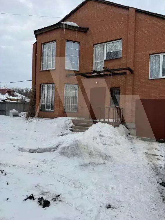 Дом в Омская область, Омск ул. 21-я Северная (209 м) - Фото 1