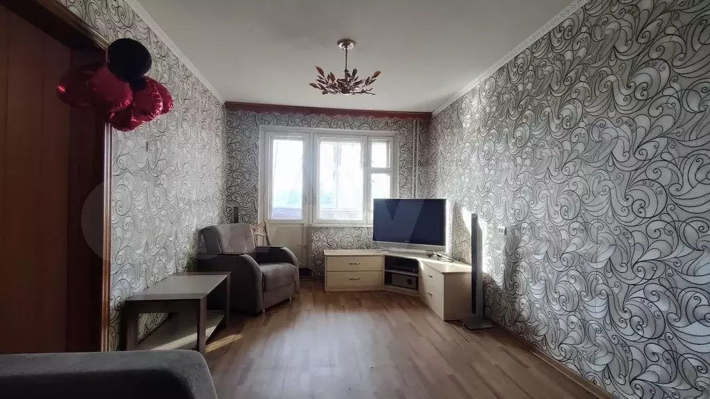 2-к. квартира, 60 м, 8/10 эт. - Фото 1