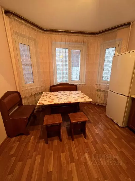 2-к кв. Курская область, Курск просп. Вячеслава Клыкова, 44 (56.0 м) - Фото 1