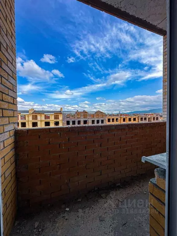 3-к кв. Северная Осетия, Владикавказ бул. Цветочный, 25к1 (95.0 м) - Фото 0