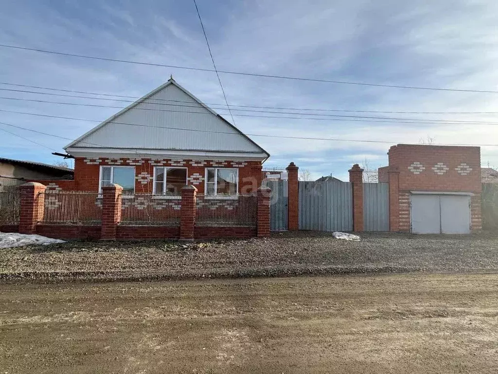 Дом в Челябинская область, Южноуральск Уральская ул., 2 (92 м) - Фото 0