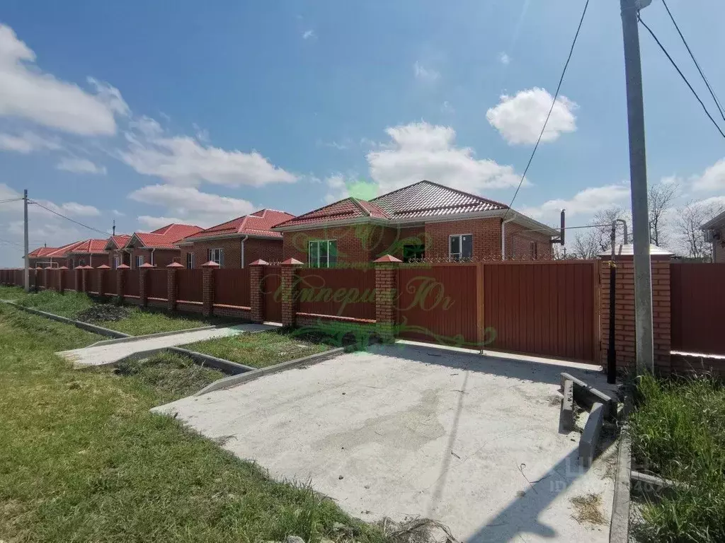 Дом в Краснодарский край, Красноармейский район, Новомышастовское ... - Фото 1