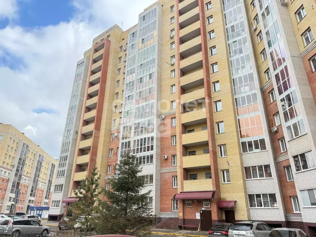 2-к кв. Омская область, Омск ул. Крупской, 14 (63.5 м) - Фото 0