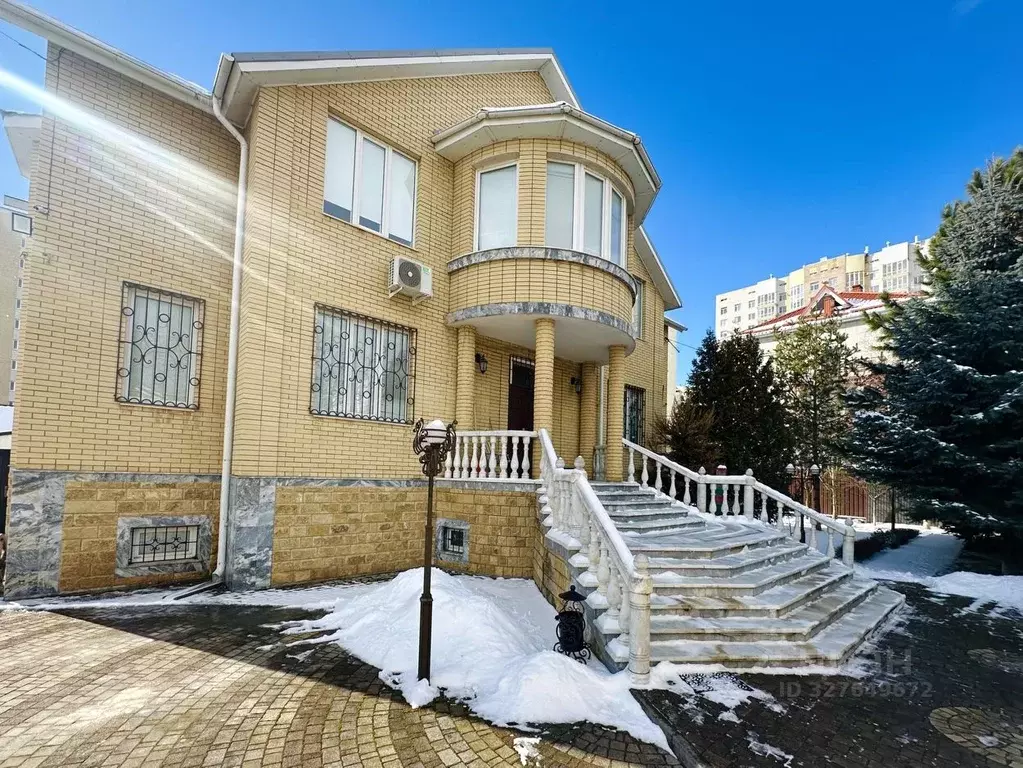 Дом в Ставропольский край, Ставрополь № 35 мкр, ул. Зеленодольская, 22 ... - Фото 1