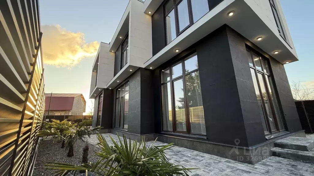 Дом в Краснодарский край, Сочи  (200 м) - Фото 1