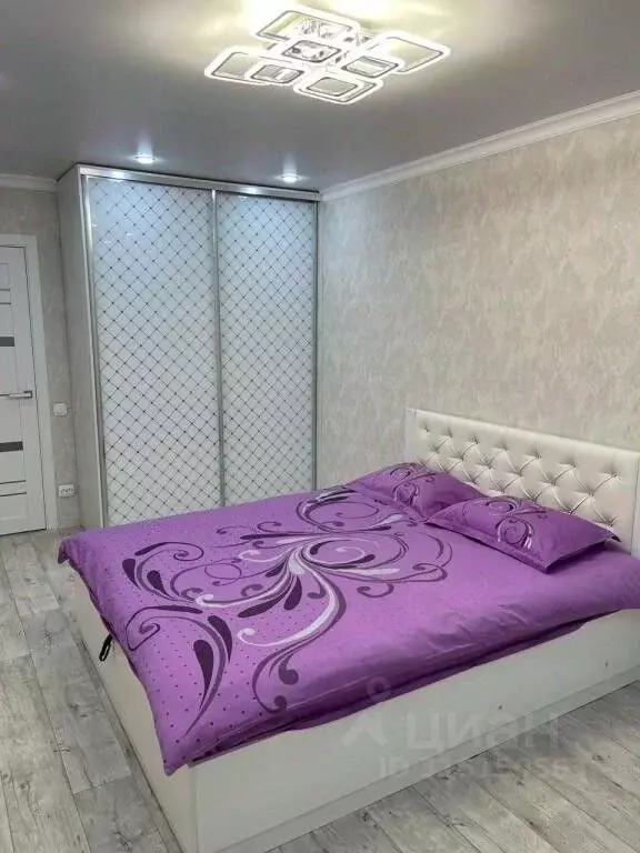 3-к кв. Татарстан, Набережные Челны 47-й комплекс, 6 (80.0 м) - Фото 0