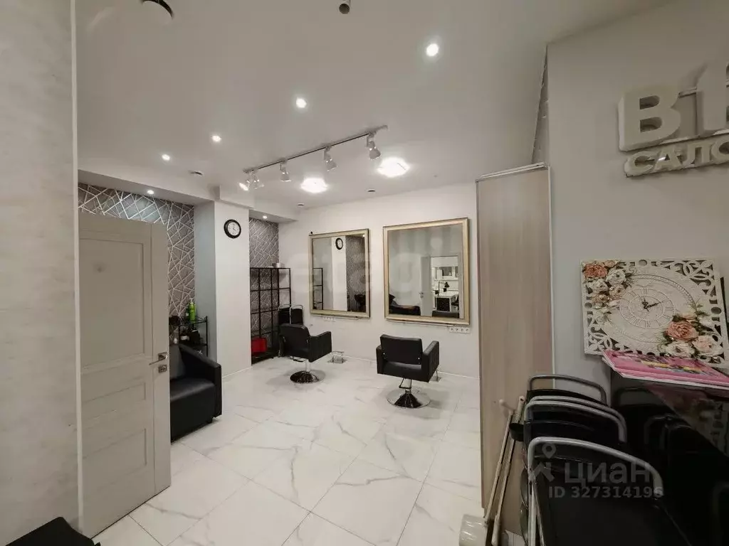 Помещение свободного назначения в Москва Миклухо-Маклая ул., 42Б (97 ... - Фото 1