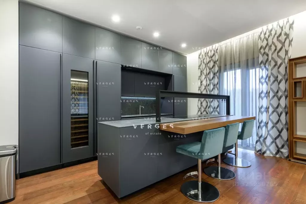 3-к кв. Москва Мосфильмовская ул., 1к2 (112.0 м) - Фото 1