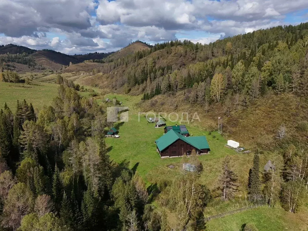 Дом в Алтайский край, Чарышский район, с. Тулата Центральная ул., 79А ... - Фото 0