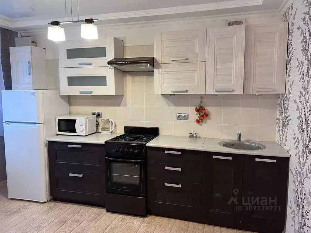 3-к кв. Ставропольский край, Ставрополь Шпаковская ул., 100 (80.0 м) - Фото 1