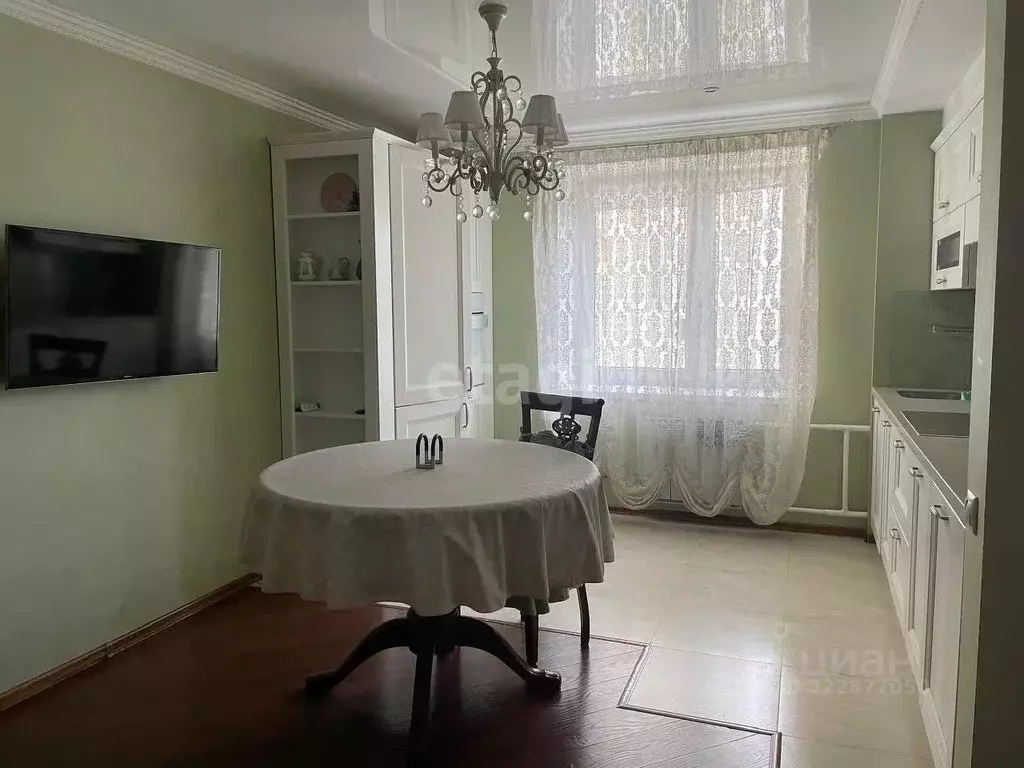 3-к кв. Свердловская область, Верхняя Пышма ул. Уральских Рабочих, 46а ... - Фото 0