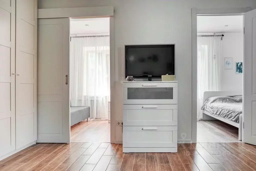 3-к кв. Краснодарский край, Сочи Гагарина мкр, ул. Чайковского, 13 ... - Фото 2