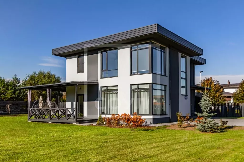 Дом в Ленинградская область, Всеволожск ул. Барона Корфа, 33 (198 м) - Фото 1