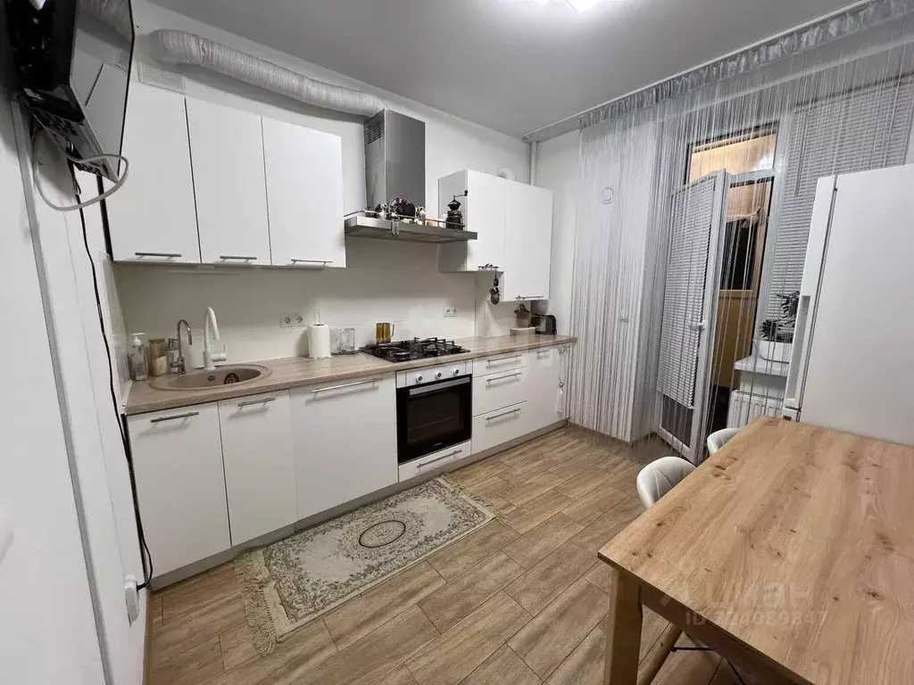 1-к кв. Калининградская область, Калининград ул. Добролюбова, 46 (39.1 ... - Фото 1