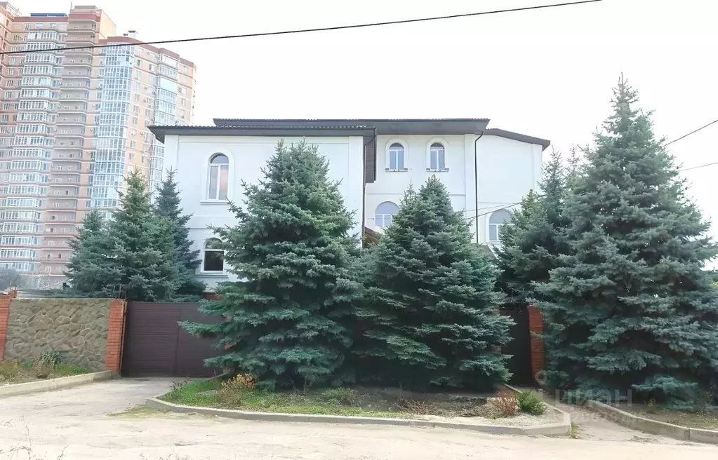 Дом в Волгоградская область, Волгоград Карская ул. (1298 м) - Фото 0